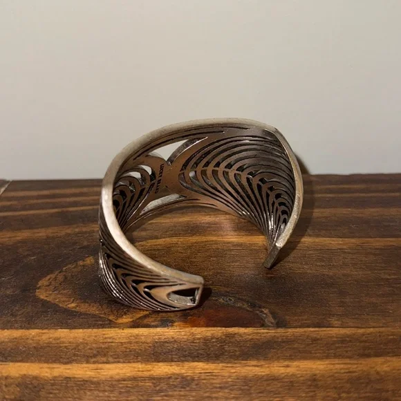 Lucky Brand silver cuff bracelet - Picture 2 of 3